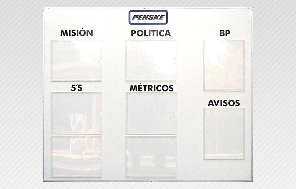 Pizarron informativo de acrilico con bolsillos