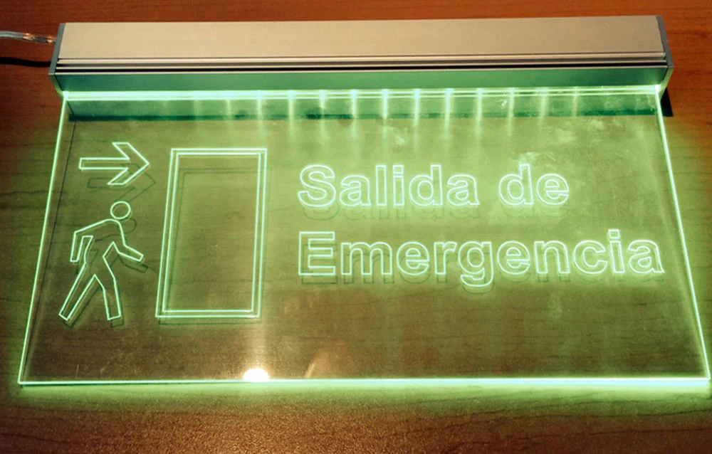 Señalamiento Salida de Emergencia con leds 